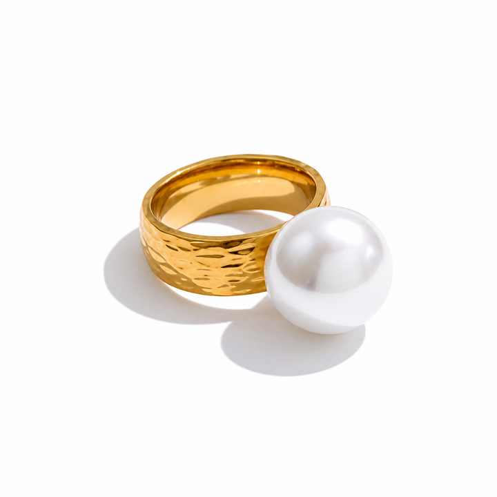 Sol Pearl Gold Ring