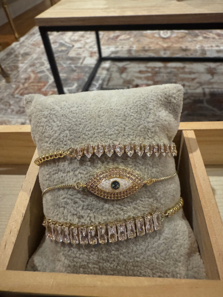 Evil Eye Mother of Pearl Bracelet