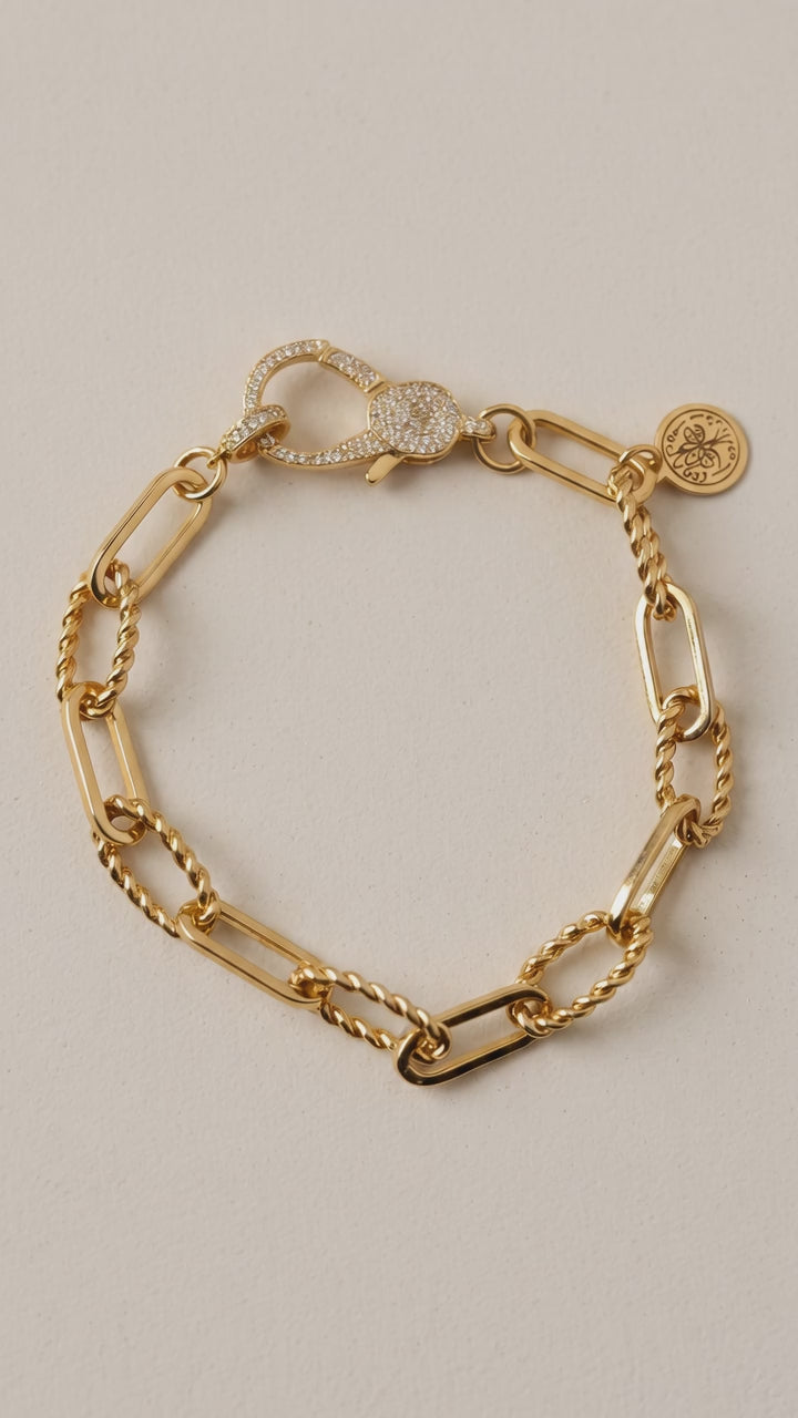 The Signature Link Bracelet
