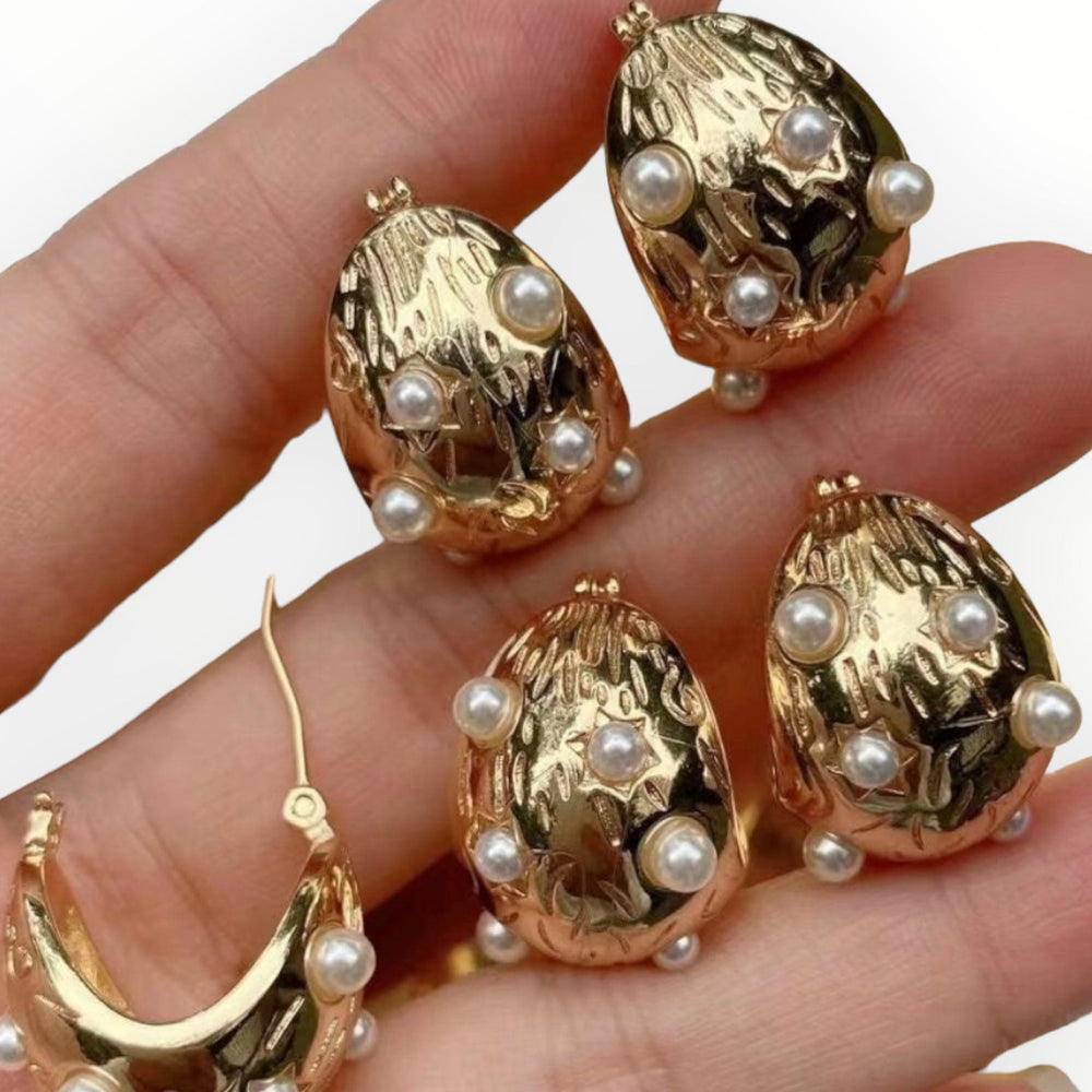  Default Title  Mannaz Designs Cora Pearl & Gold Hoops 